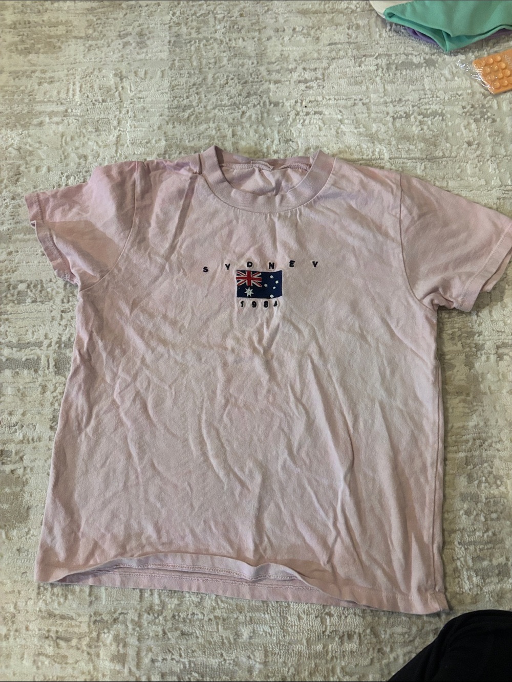 Kidsw Pink 'Sydney 1981' Graphic Tee